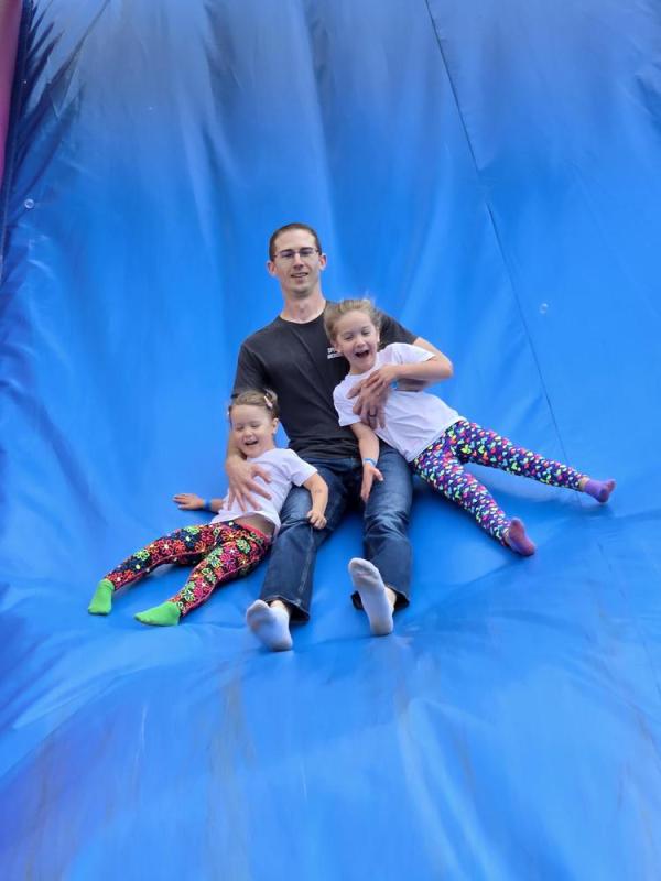 Review Thumbnail Image 0 275368985