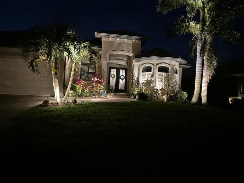 thumbnail image 2 of VOLT 4-Pack Outdoor Lighting 300-Lumen 12-Watt Bronze Low Voltage Hardwired LED Outdoor Path Light Kit (2700 K) LOWKIT-EXP-103 At 2 of 11