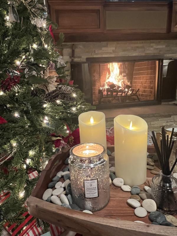 Customer photo for "Amazing smell and beautiful jar!"