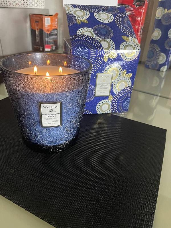 Customer photo for "Strong Lemon Scent"