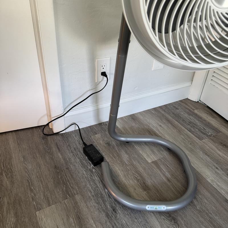 Im a real fan of cord mgmt