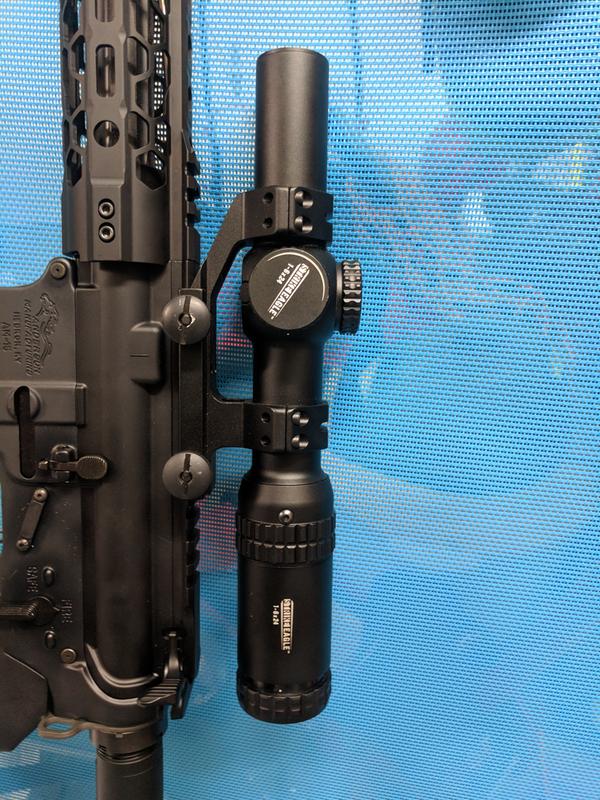 日本最大級 vortex Strike Eagle 1-6x24 マウント付き スコープ