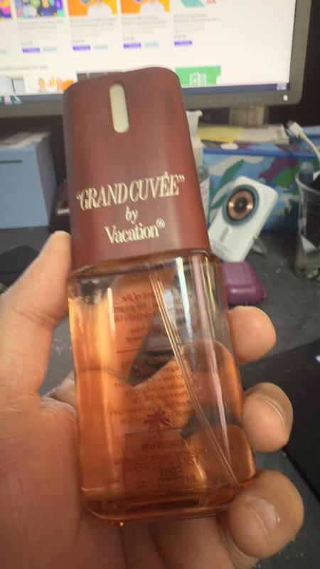 Customer carousel item 8.