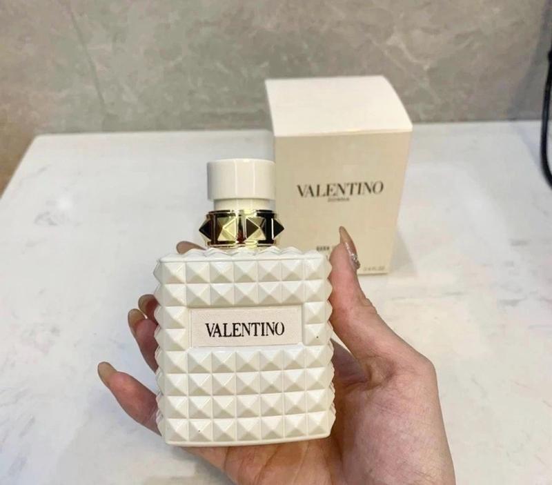 Customer carousel item 1.