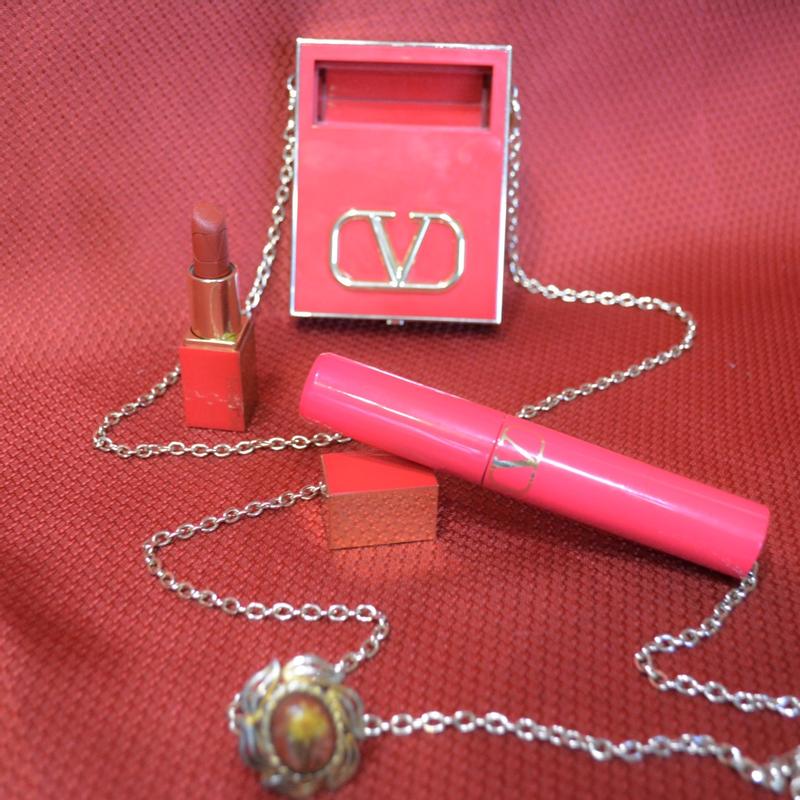 Discover Rosso Valentino Mini Lipstick | Valentino Beauty