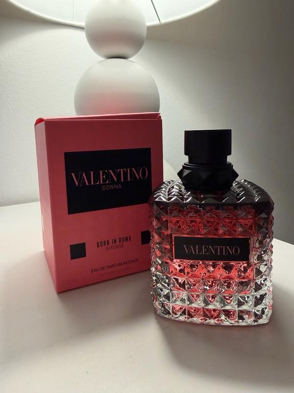Born in Roma Donna Eau de Parfum Intense | Valentino Beauty