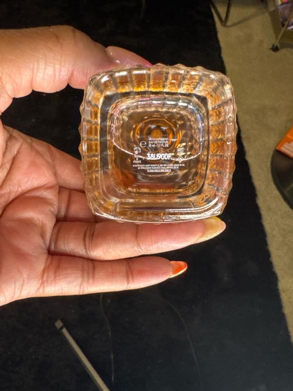 Customer carousel item 3.