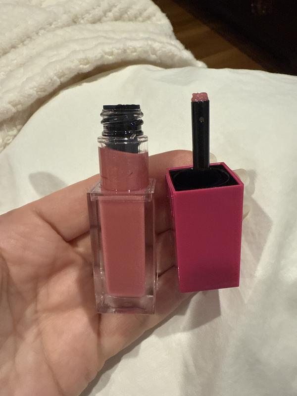 Missing applicator brush