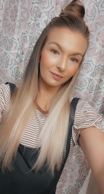 V-Lighter Face Base Primer & Highlighter | Valentino Beauty