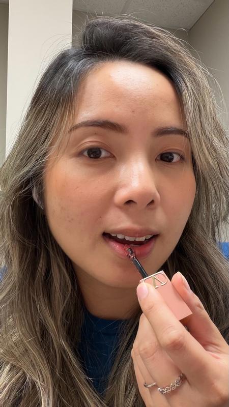 Customer photo for "A beautiful  everyday nude that makes you naturally fresh"