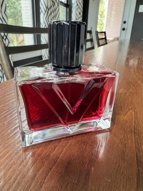 Customer photo for "My new go-to fall scent!"