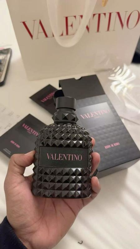 Customer photo for "Versatile fragrance with great projection."