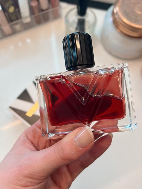 Customer photo for "Bold floral for autumn"
