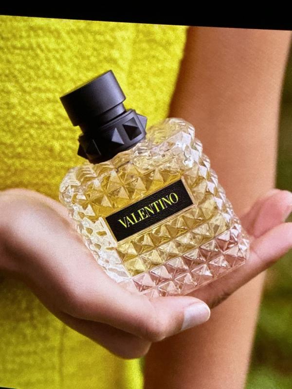 Customer carousel item 10.