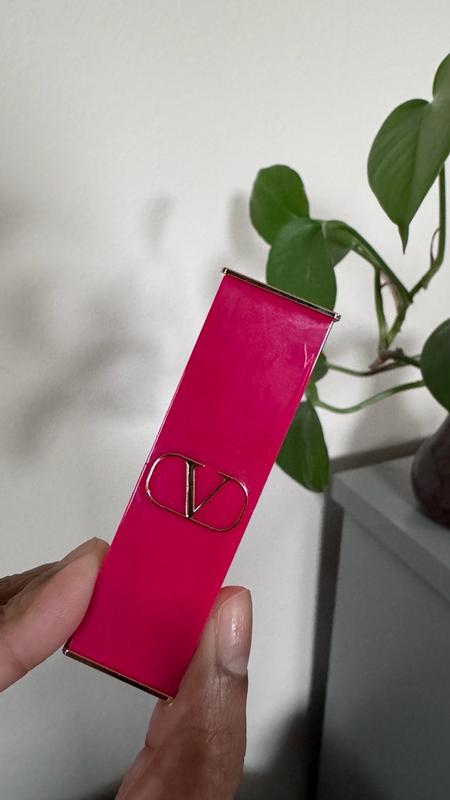Customer photo for "Nude lipstick"