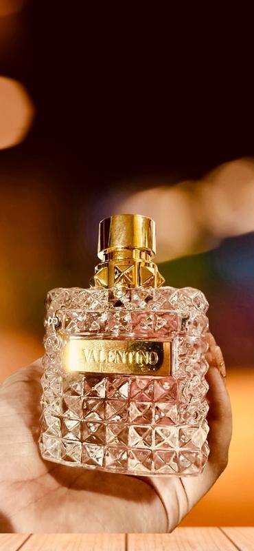 Shop For Valentino Donna Eau de Parfum Valentino Beauty - Main Image