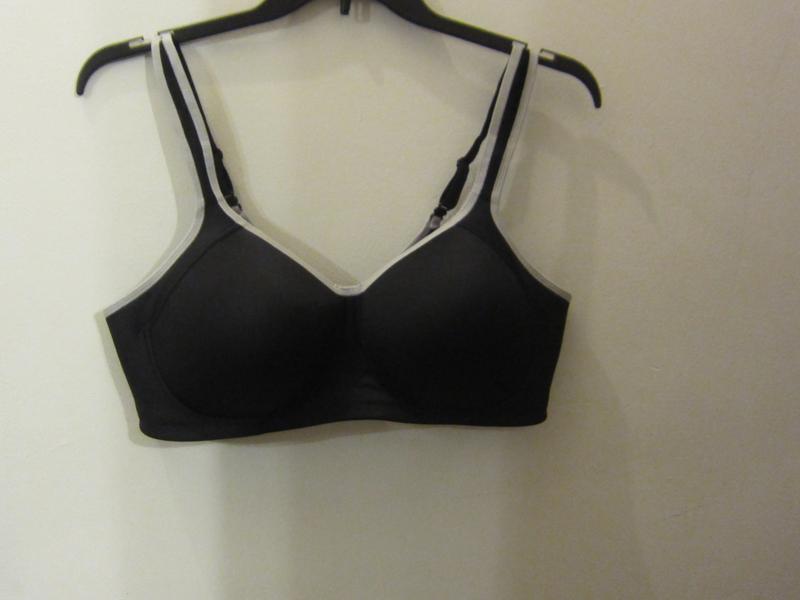 Sports bra front
