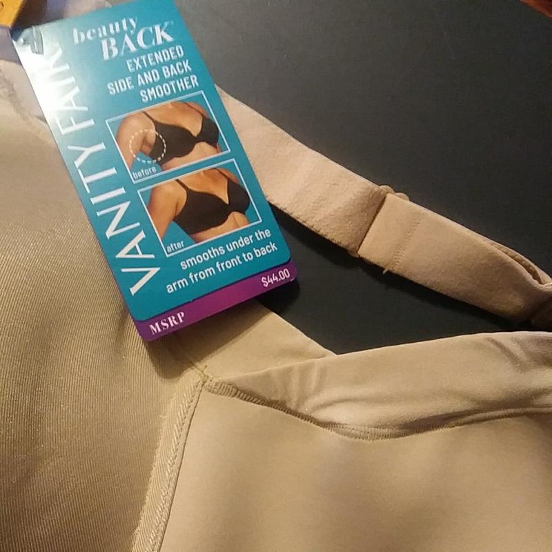 The under the arm area has extra smoothing, comfortable fabric.