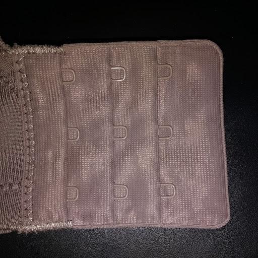 Three hooks for secure closure