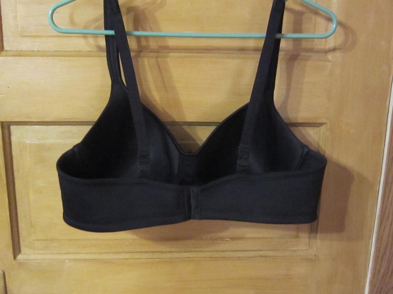 Body Caress 42B, back, straps normal