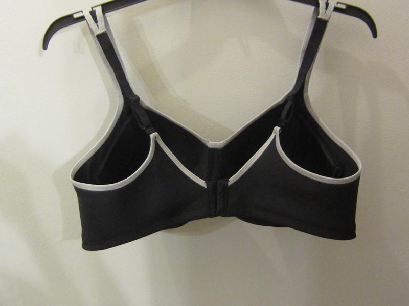 Sports bra back