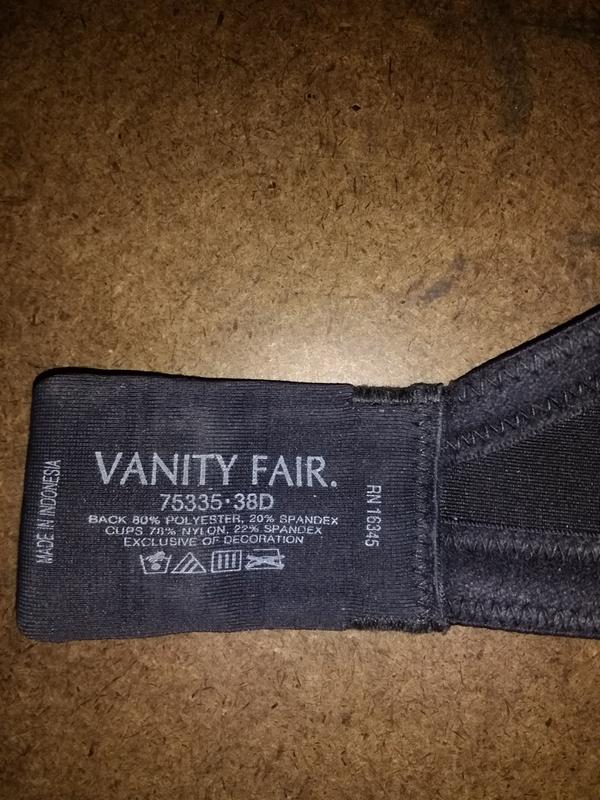 Here is a closeup of the fabric content and washing instructions.