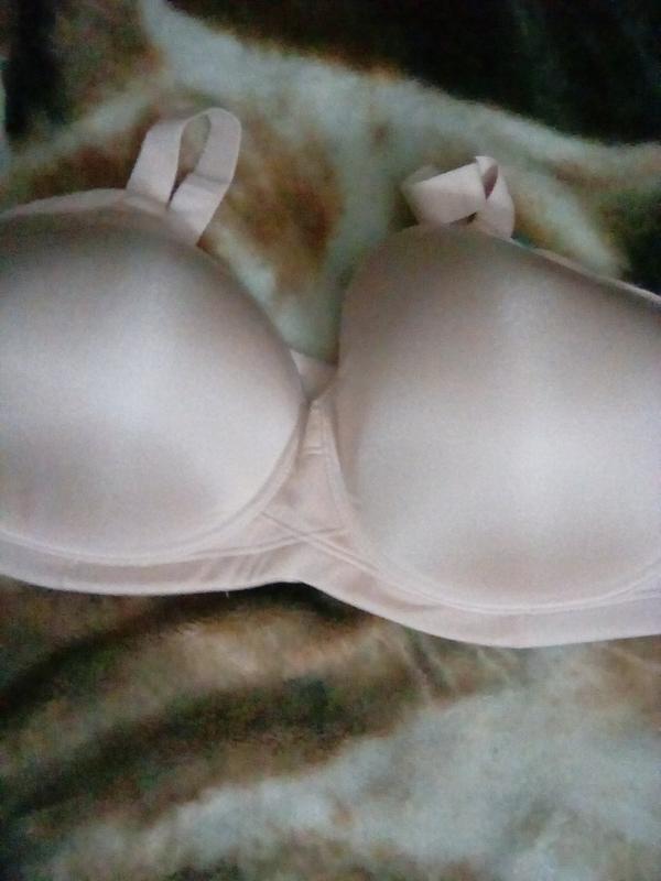Pretty bra! Love the color