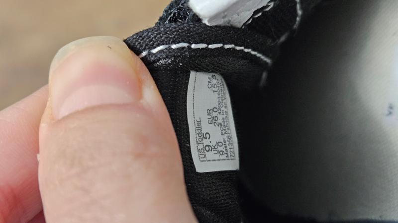 Customer photo for "How cms are being calculated in Vans?"