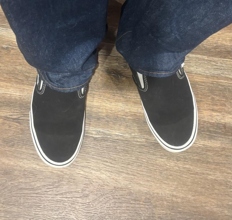 Customer photo for "Toe cap panel is unsightly"