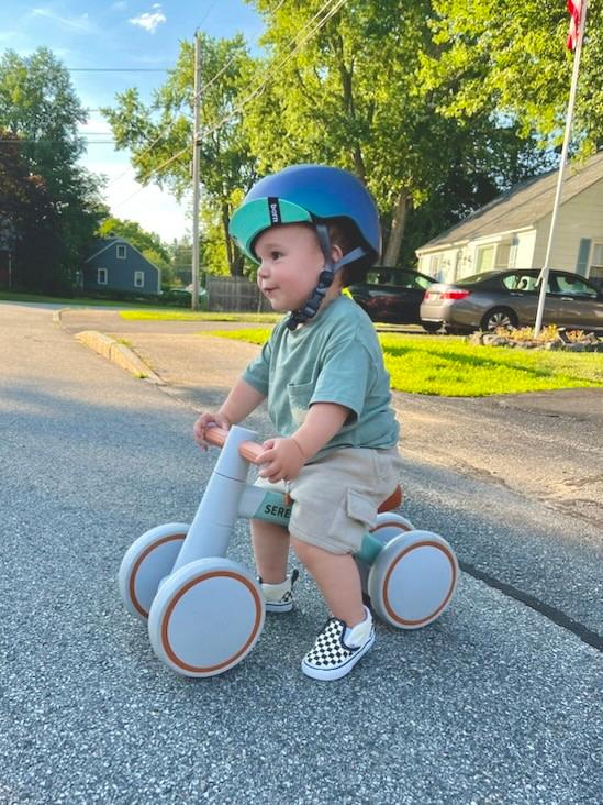 Customer photo for "Wheelin' and dealin' style"