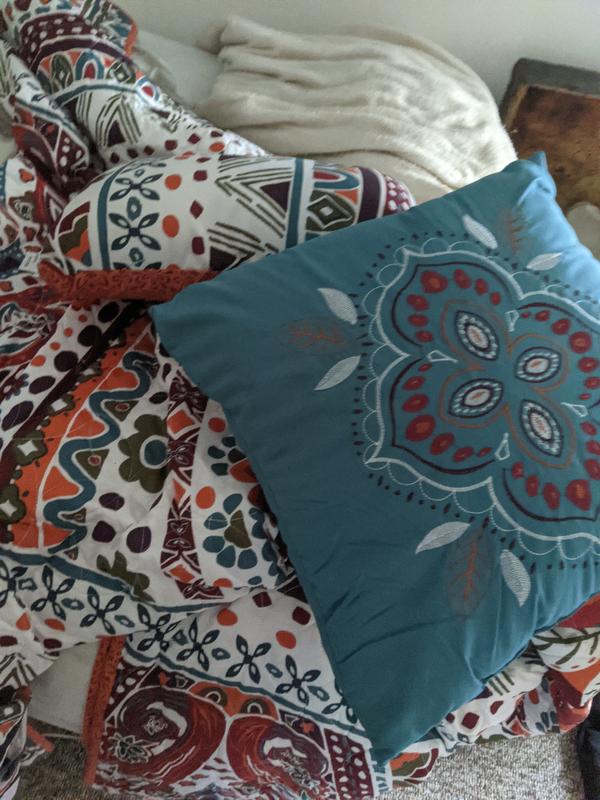 The blanket and pillowa