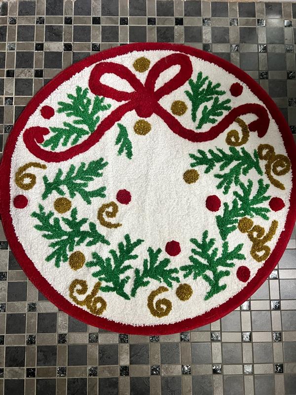 Hallmark Christmas Wreath Tufted Holiday Bath Rug, 30