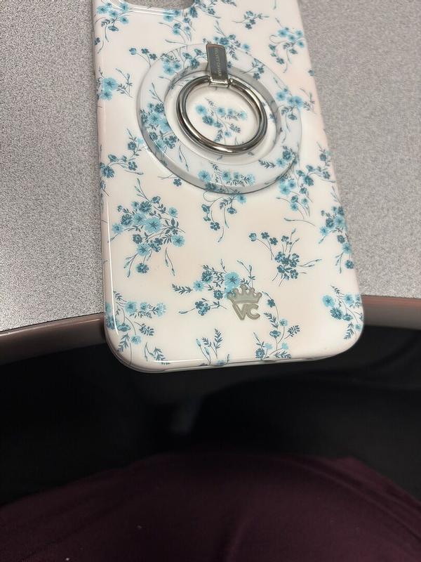 Customer carousel item 6.