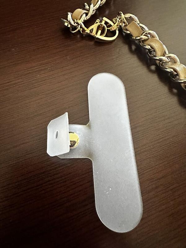 Customer photo for "Can’t attach. Need replacement"