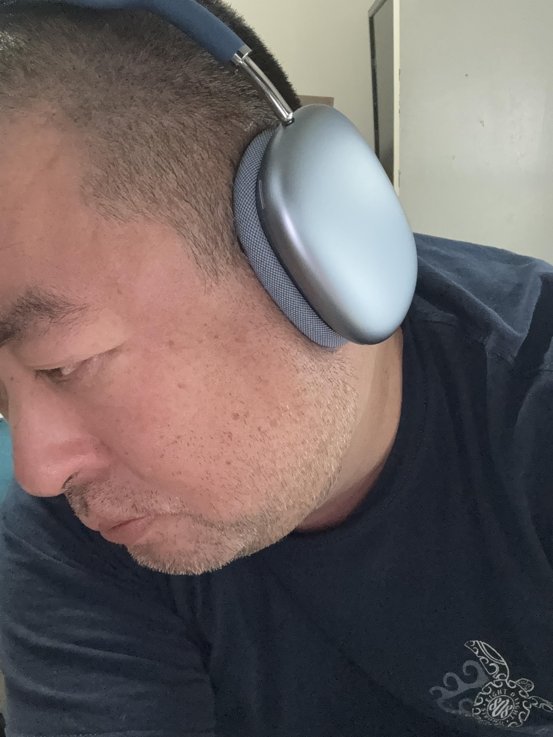 Apple AirPods Max Headphones, Features & Price | Buy Today