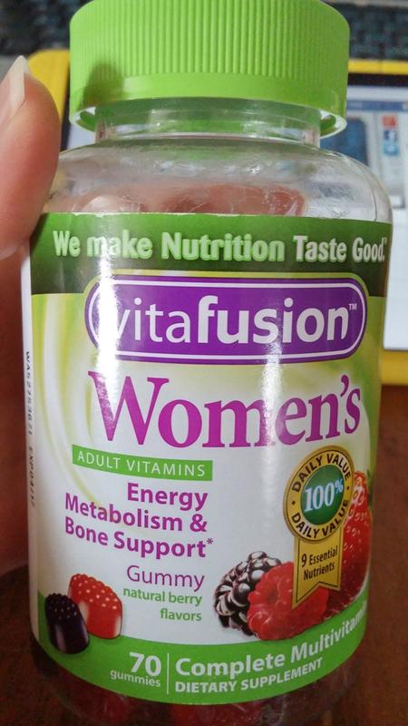 Vitafusion Womens Multivitamin Gummies, Berry Flavored Daily Vitamins for  Women With Vitamins A, C, D, E, B-6 and B-12, America's Number 1 Gummy