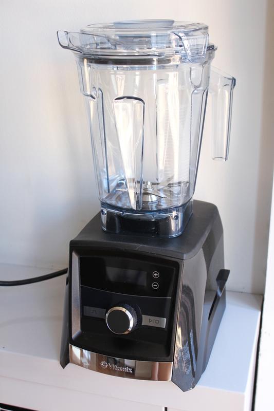  Vitamix A3300 Ascent Series Smart Blender