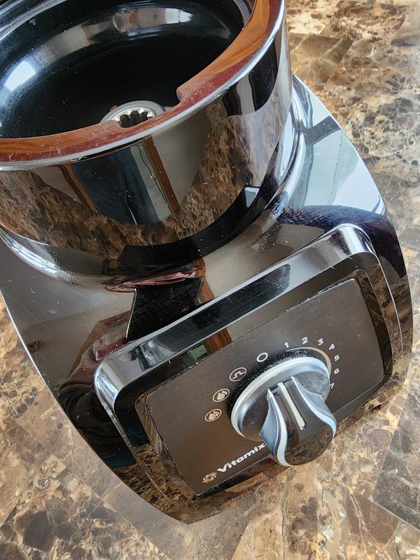 Space Saving Blade Base - Blending Cups Bowls
