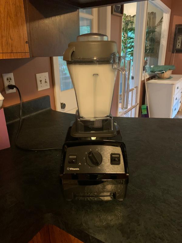 Vitamix Explorian Series E310 1.5-Quart Blender - Black