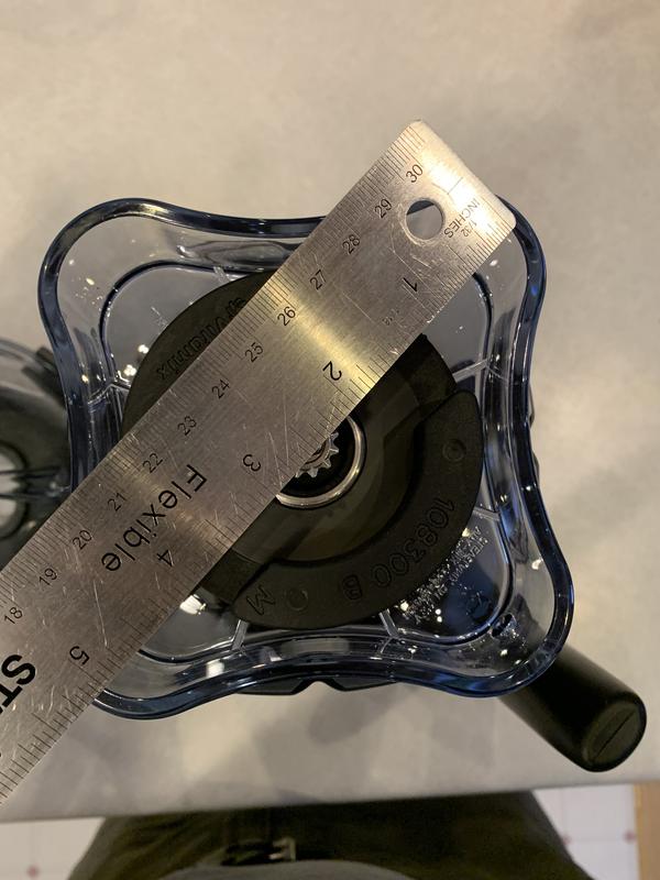 2.0L Container base round corner concave square fits well