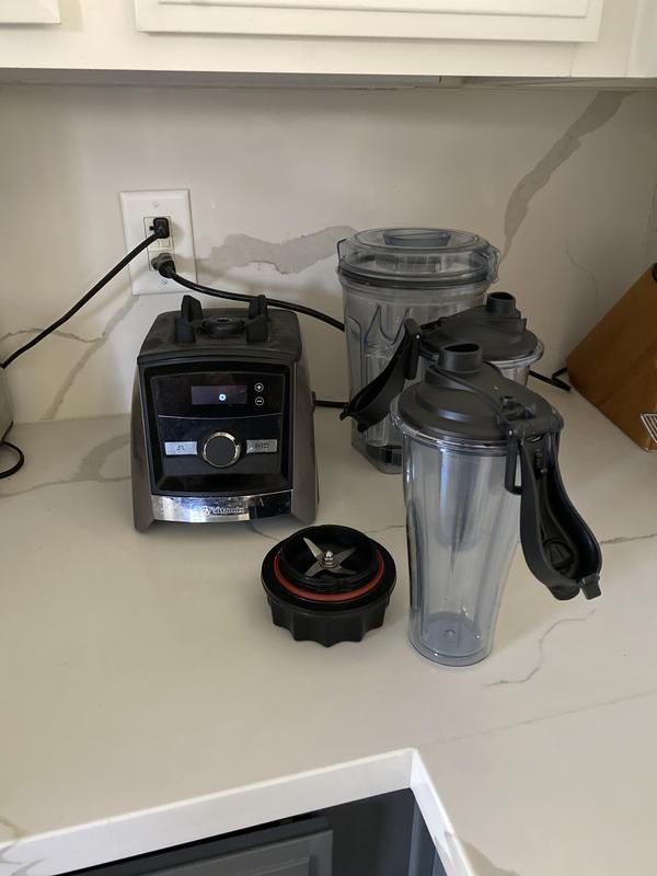 Ascent blender and blender cups