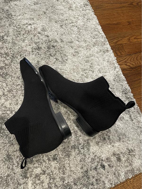 Customer photo for "Tight toe box for wide feet"