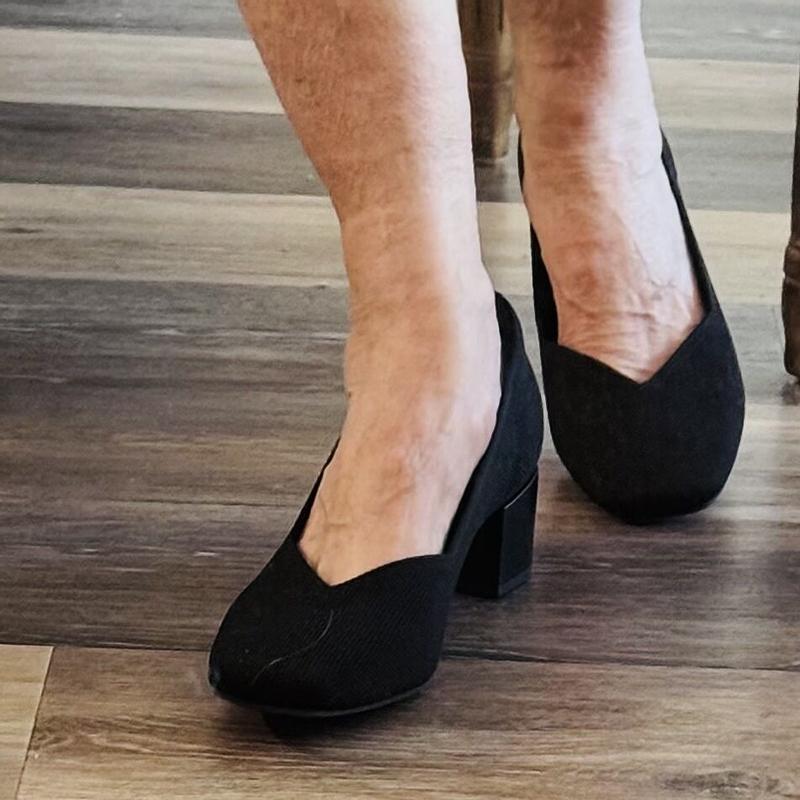 Customer photo for "Megan in Black"