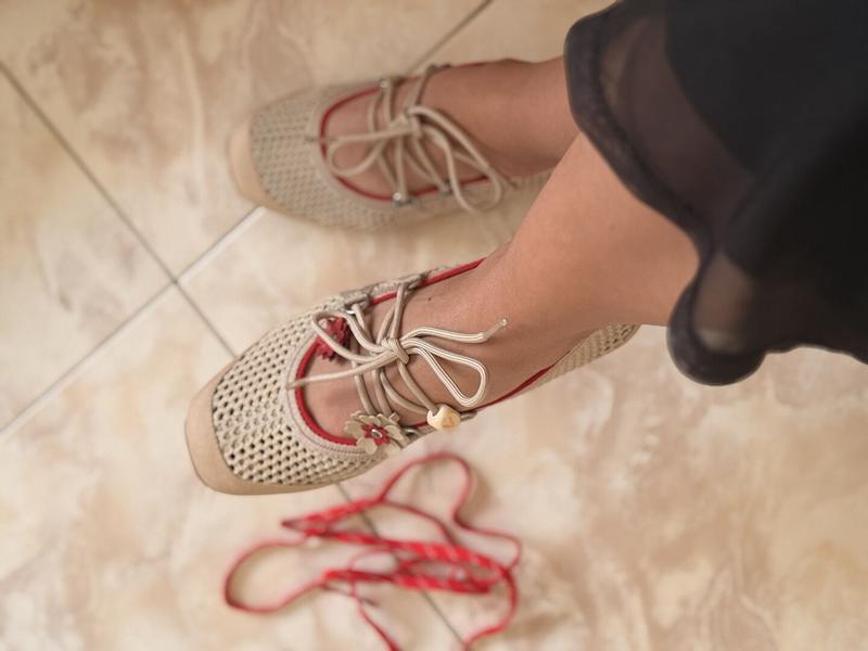 Customer photo for "Comfortable for Four Hours of Walking—Glad I Sized Up!"