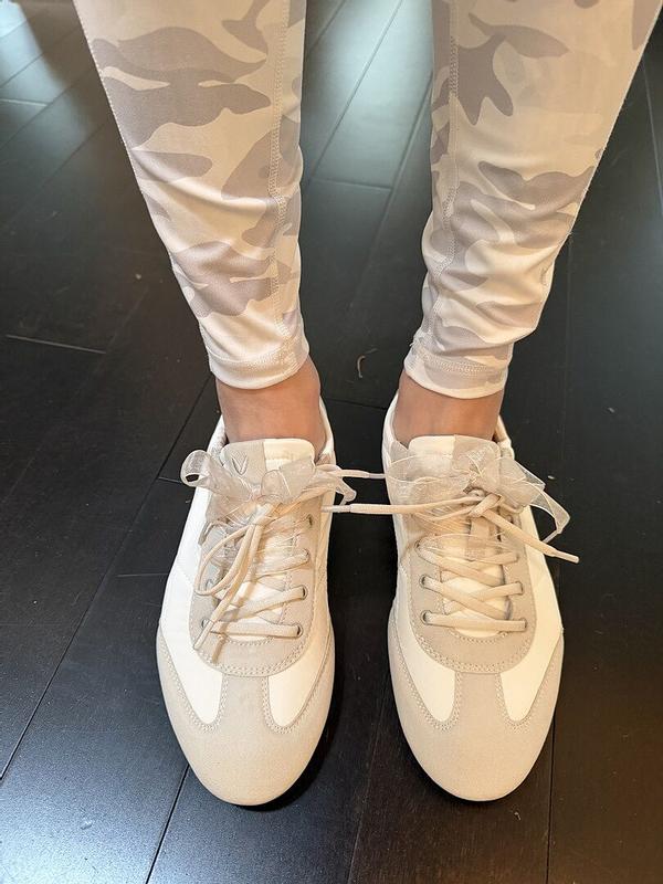 Customer photo for "Walking on clouds"
