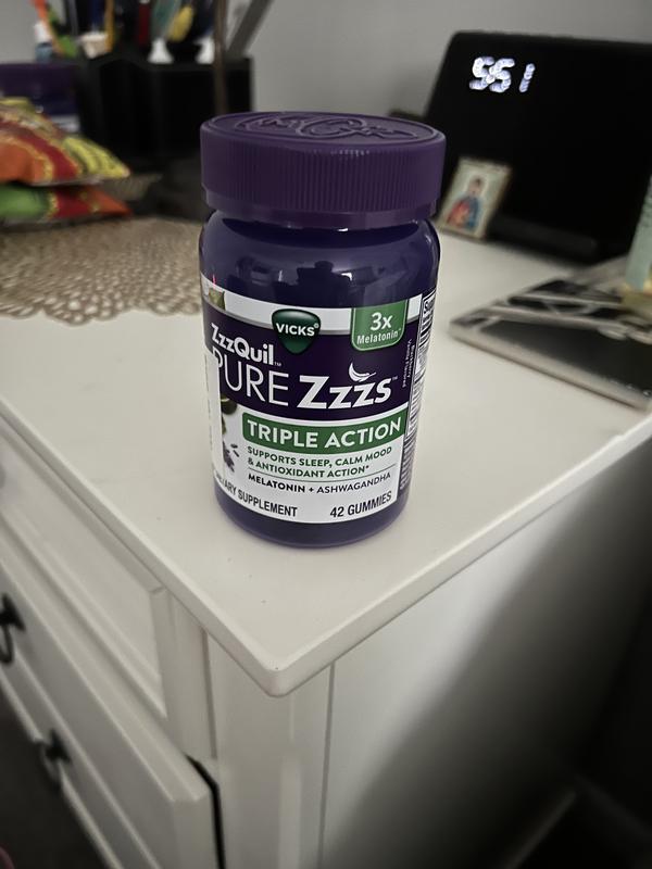 ZzzQuil PURE Zzzs Muscle Relaxation Melatonin Sleep Aid Gummies