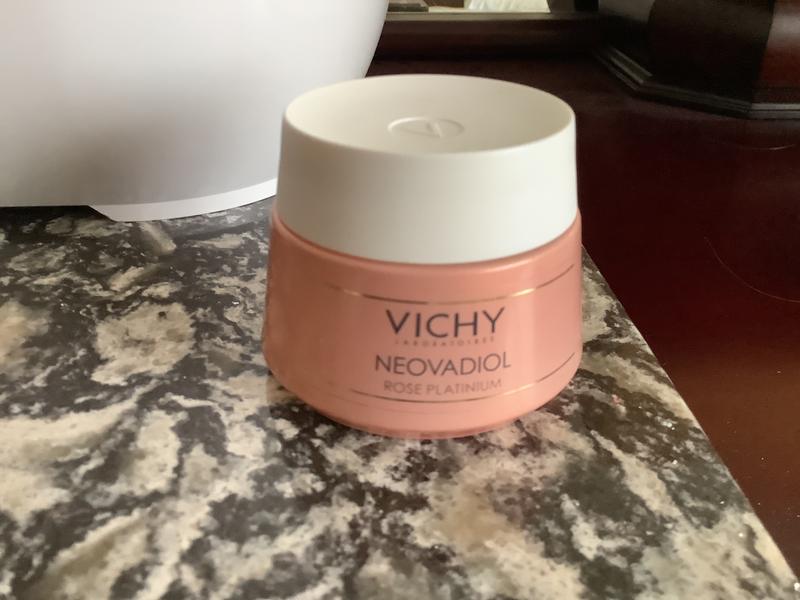 Budget Buy: Vichy Lumineuse Sheer Radiance Tinted Moisturiser - Beauty  Passionista