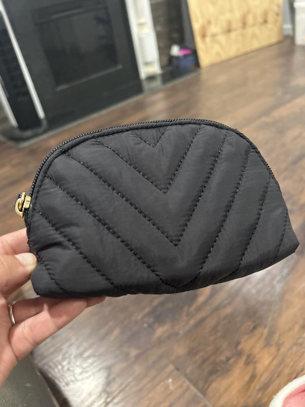 新品★Victoria’s Secret★化粧ポーチ・4つセット・ブラックキルト 新品☆Victoria's Secret☆化粧ポーチ・4つセット・ブラックキルト