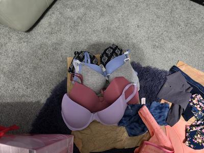Victoria Secret PINK push up bras 34DD for Sale in Visalia, CA - OfferUp