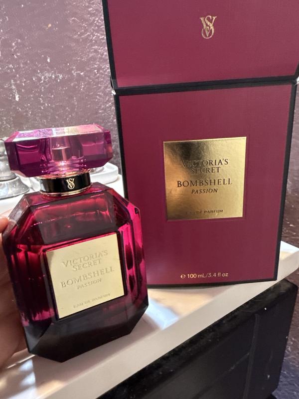 Buy Bombshell Passion Eau de Parfum 1.7 oz, 1.7 Oz - Order